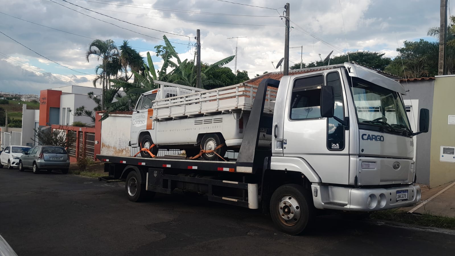 Guincho da WR Guinchos em atendimento